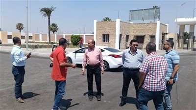 رئيس جهاز العبور يتابع مشروعات الخدمات والبنية التحتية بالمدينة