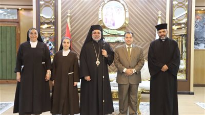 وفد الكنيسة الكاثوليكية يزور جامعة قنا للتهنئة بعيد الأضحي 