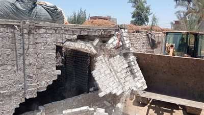 إزالة 10 حالات تعدٍّ على الأراضي بالتل الكبير في الإسماعيلية 