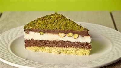 طريقة عمل تشيز كيك الفستق البارد بدون فرن بخطوات سهلة ولذيذة