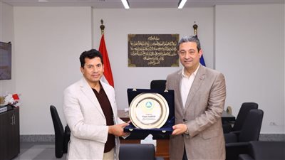 محافظ دمياط يستقبل وزير الشباب والرياضة بديوان عام المحافظة