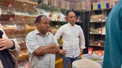 تموين قنا والوحدة المحلية وحماية المستهلك يشنون حملة مفاجئة 