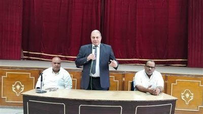 التزام الدقة و فتح صندوق الأسئلة .. أهم تعليمات مدير تعليم قنا 