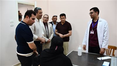 وزير الشباب ومحافظ دمياط يتفقدان الأنشطة والفعاليات المتنوعة بمركز شباب كفر سعد