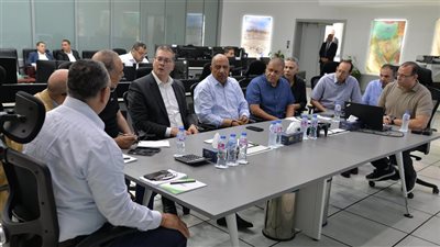 وزيرا البترول والكهرباء يتفقدان مركز التحكم القومي في الشبكة القومية للغاز الطبيعي