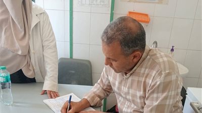 متابعة الإنضباط الإدارى وحسن سير وانضباط العمل بمركز بدر بالبحيرة