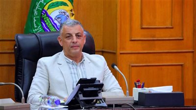محافظ الإسماعيلية يناقش خطة التربية والتعليم استعدادًا لانطلاق امتحانات الثانوية العامة