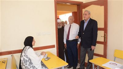 أكثر من 11 ألف طالبًا يؤدون امتحانات الفيزياء بالثانوية الازهرية