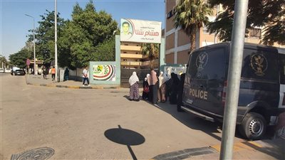 انطلاق امتحانات الثانوية العامة بلجنة مدرسة النقيب هشام شتا الإعدادية بنات بالجيزة