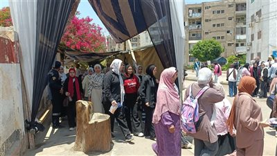 إحالة 4 طلاب للتحقيق بسبب أعمال شغب وفوضى بلجان الثانوية العامة بالقليوبية 