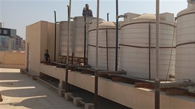 مياه الفيوم تطهر خزانات مستشفيي طامية وسنورس 