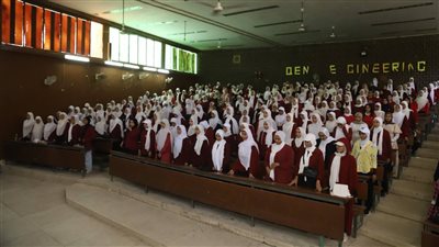 بدء دورة التربية الوطنية لطالبات الفرق الرابعة بكليات جامعة قنا 