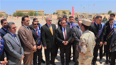 لتنمية الوعي الوطني.. جامعة سوهاج تنظم زيارة لقاعدة محمد نجيب العسكرية 