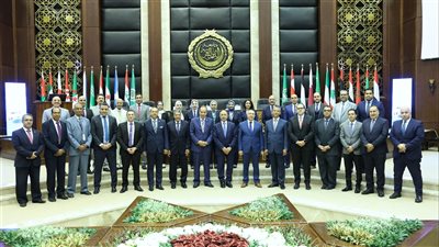 الأكاديمية العربية تقيم حفل مشروعات تخرج طلاب قسم الإعلام بكلية الإدارة والتكنولوجيا