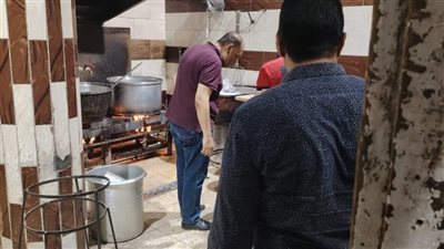 ضبط زيوت طعام مجهولة المصدر بمعمل كشري غير مرخص بالفيوم 