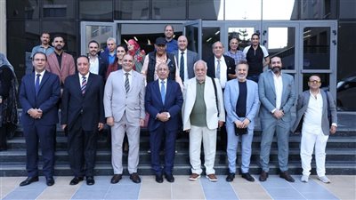 نقيبا الصحفيين والممثلين يشاركان في مناقشة 5 مشروعات تخرج بالأكاديمية البحرية بالإسكندرية