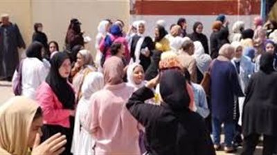 تباين الأراء حول صعوبة وسهولة امتحان اللغة الأجنبية لثانوية المنيا 