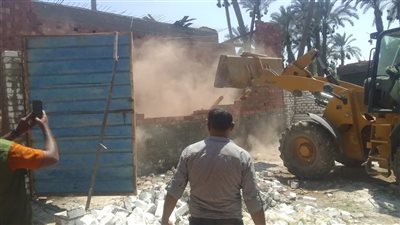 محافظ الجيزة: إزالة 27 حالة بناء مخالف وتعدٍّ على أملاك الدولة بالبدرشين