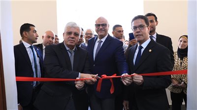 بتكلفة مليارين و350 مليون جنيه| وزير التعليم العالي يفتتح مشروعات بجامعة بنها 