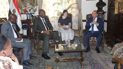 تطبيق نظام الجدارات في البرنامج الطبي الفرنسي بقصر العيني