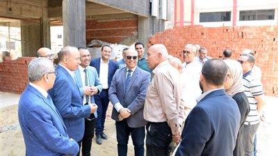 رئيس جامعة المنصورة يُتابع تنفيذ الأعمال بالمشروعات الطبية ويوجه بسرعة إنجازها