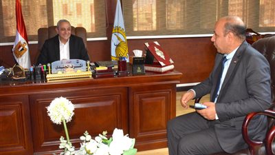  إنهاء أزمة توريد الياسمين بشبرابلولة..  والمحافظ يؤكد استمرار دعم المزارعين