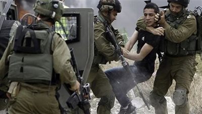 قوات الاحتلال تعتقل 60 فلسطينيا من الضفة الغربية