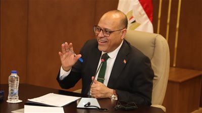 وزير العمل: تكثيف التواصل مع عمالنا في الخارج والاستجابة الفورية لمطالبهم 