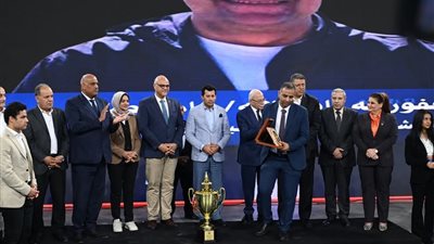 وزير الرياضة ومحافظ القليوبية يشهدان نهائي دوري مراكز الشباب لكرة اليد