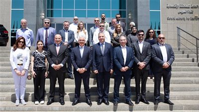 التجارية المصرية البريطانية تبحث سبل التعاون مع اقتصادية قناة السويس  