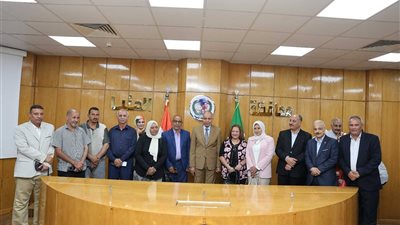 في مؤتمر صحفي.. محافظ المنيا يعلن نتيجة الشهادة الإعدادية