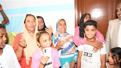 مشروع «سترة» يُسلم 121 منزلًا تم تأهليها جنوب قنا إلى مستحقيها 