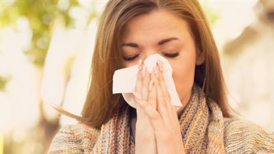 أخصائية أمراض مناعة توضح أعراض غير متوقعة للحساسية لدى البالغين