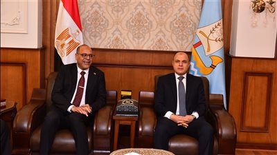 وزير العمل يلتقي محافظ كفر الشيخ لبحث تفعيل سبل التعاون 