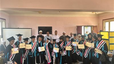 تكريم أوائل الطلاب بالمعهد الأزهري النموذجي برأس غارب