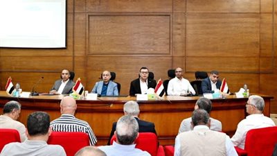 وزير الإسكان ومحافظ المنيا يتابعان سير العمل بمنظومتي مياه الشرب ومشروعات 