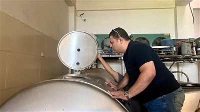 ضبط 5 طن ألبان غير صالحة للاستهلاك بإهناسيا