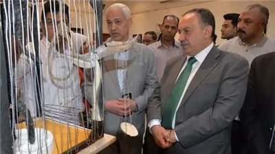 بالصور .. هشام أبو النصر يفتتح معرض قضايا بقصر ثقافة أسيوط