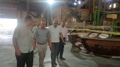  رئيس وسط الدلتا للإنتاج يتفقد محطة كهرباء النوبارية