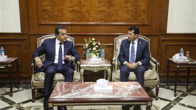 وزير الصحة يشهد إطلاق مبادرة «بإيدينا ننقذ حياة» للتوعية بالموت القلبي المفاجئ 