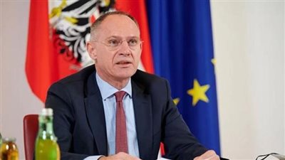 وزير داخلية النمسا: تراجع لافت في عدد اللاجئين منذ إلغاء لم الشمل وتقليص المساعدات