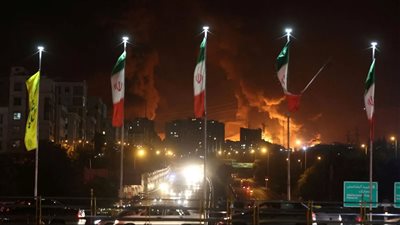 جيش الاحتلال يقصف بوابات سجن إيفين في طهران 