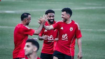 ستوديو فايق ينتقد تشكيل الأهلي الرسمي أمام بورتو في كأس العالم للأندية 