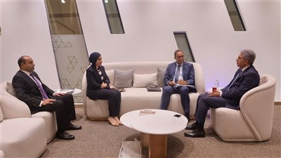  وزير السياحة والآثار يلتقي بمحافظ قنا لبحث سبل التعاون المشتركة