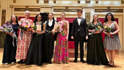 السفيرة الإسبانية بالنمسا تشارك في أمسية موسيقية بفيينا 