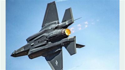 بريطانيا تعيد العمل بالردع النووي الجوي 