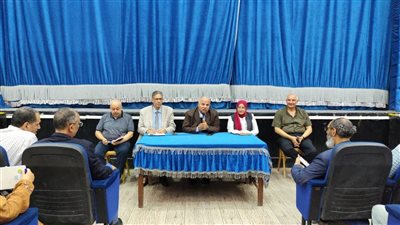 الانتهاء من دهانات الفصول الدراسية وتشجير مدارس الفيوم