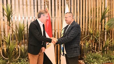 محافظ جنوب سيناء يكرم الممثل لبرنامج الأمم المتحدة الإنمائي لانتهاء عمله في مصر