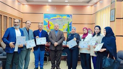 تكريم  موجهي مديرية التعليم بالفيوم  لجهودهم في أعمال التصحيح