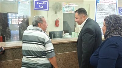 نائب محافظ القاهرة يتفقد سير انتظام العمل بحي الأميرية